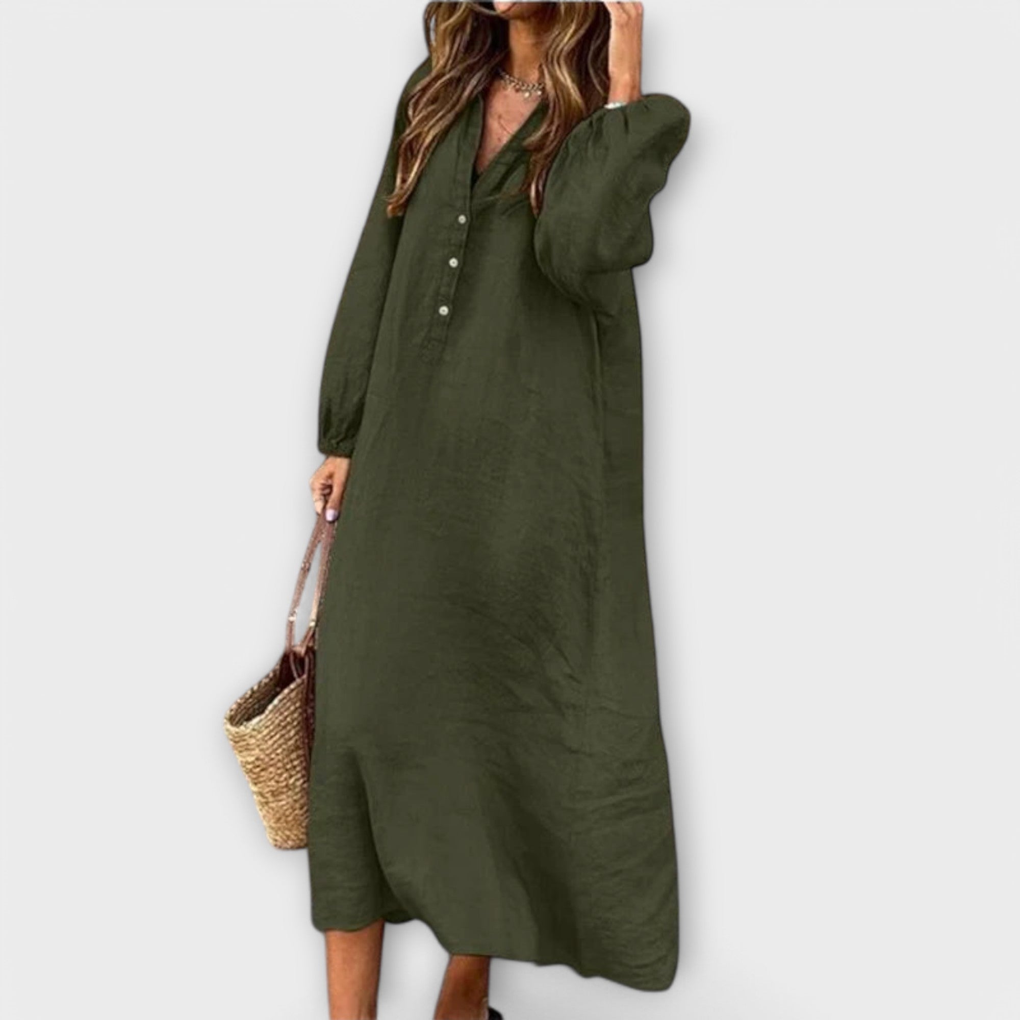 Lniana sukienka khaki z dekoltem w szpic