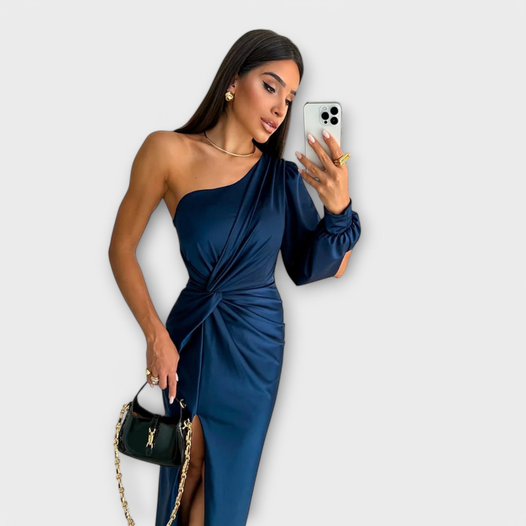 Amelia - Wdzięczna sukienka z nienaganną finezją