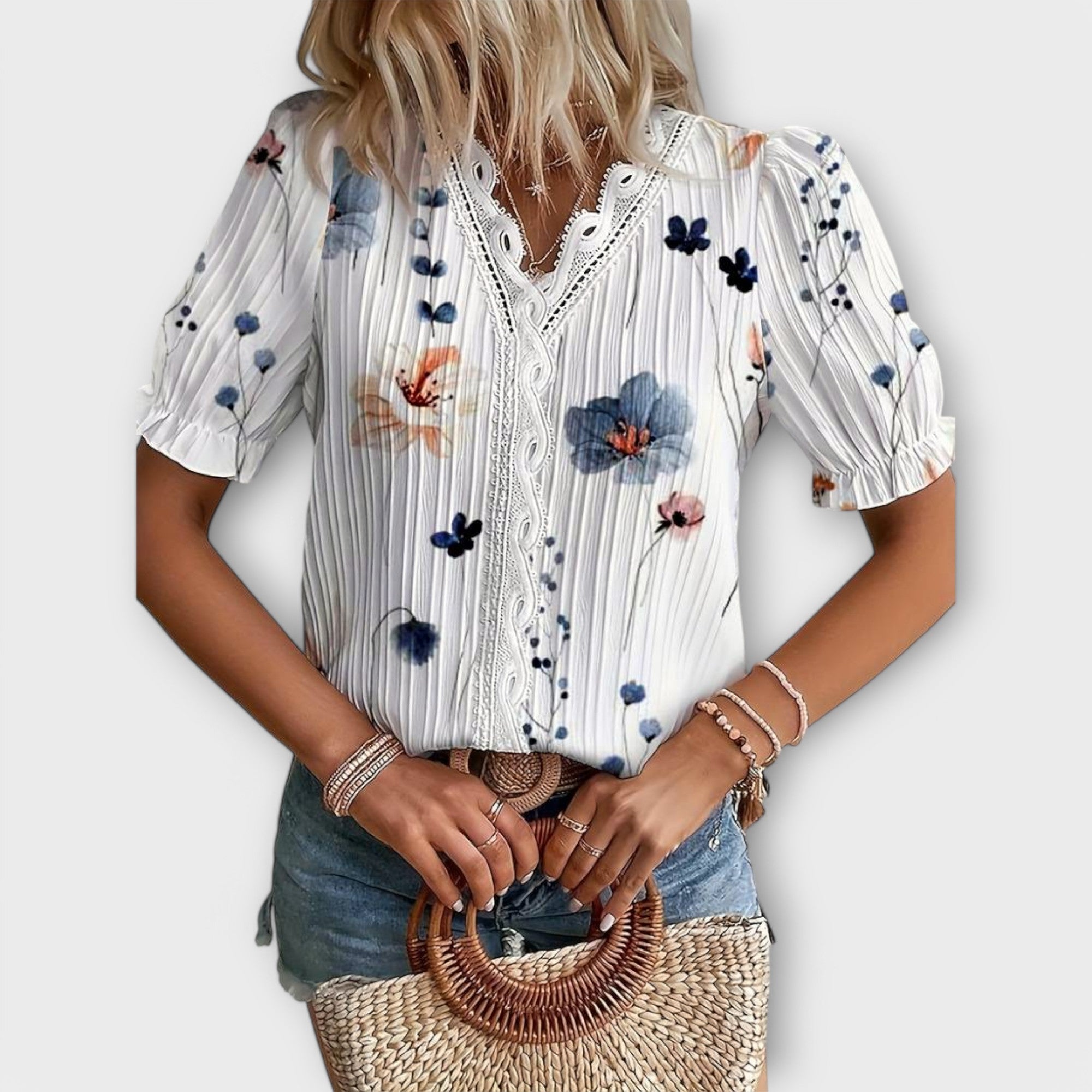 Emily - Stylowa bluzka z dekoltem w szpic