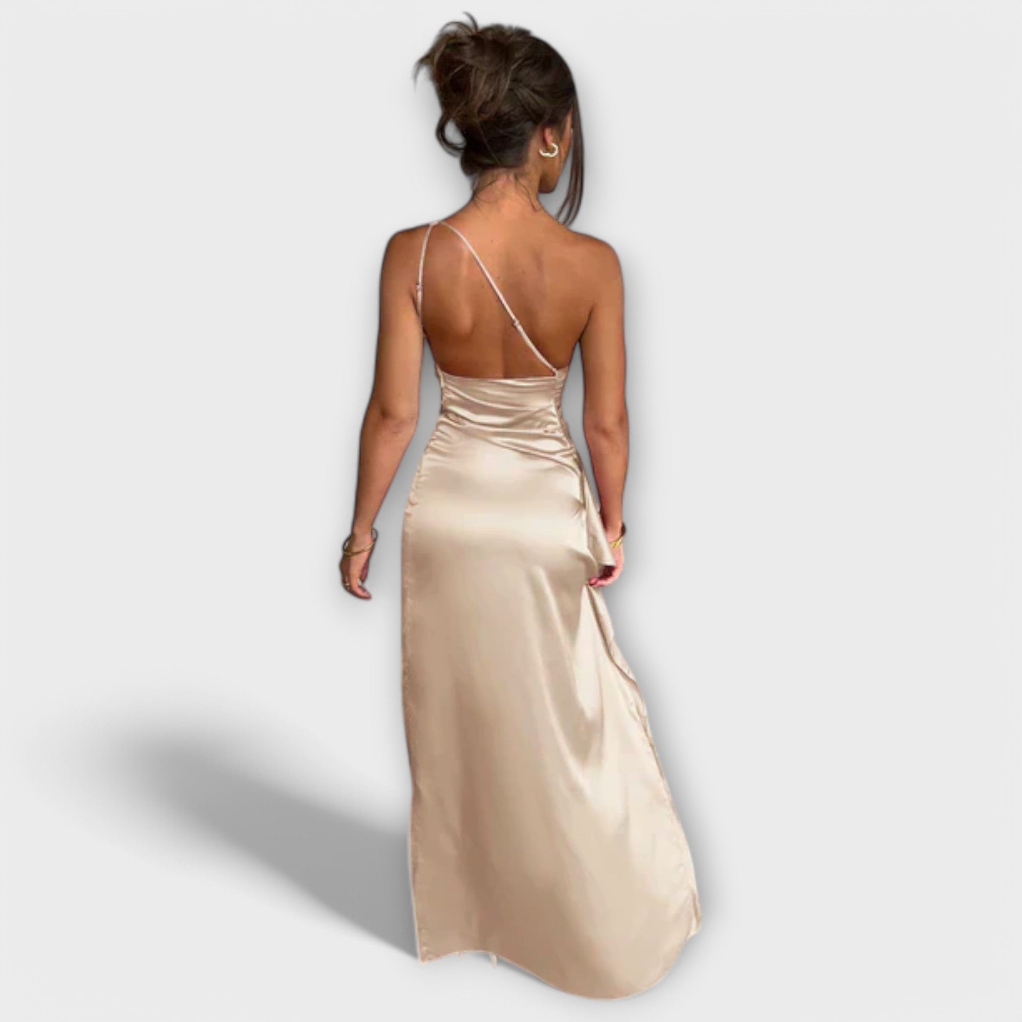 Asymetryczna Maxi Suknia z Drapowaniem na Jedno Ramię