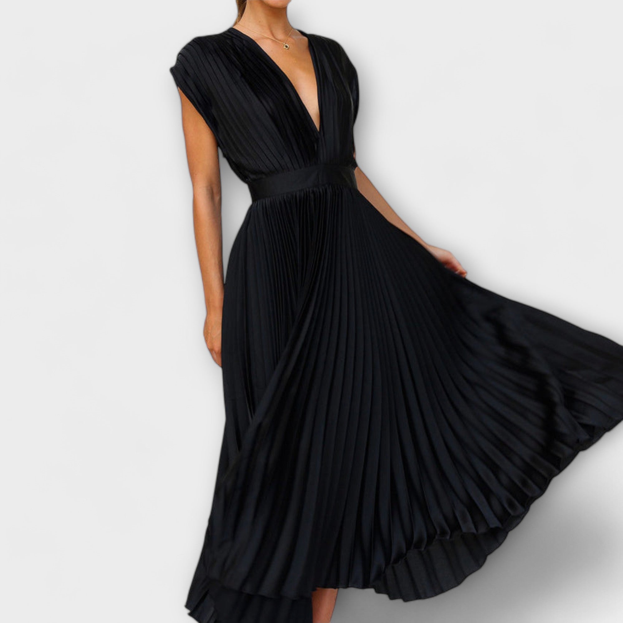 Sukienka z dekoltem w szpic