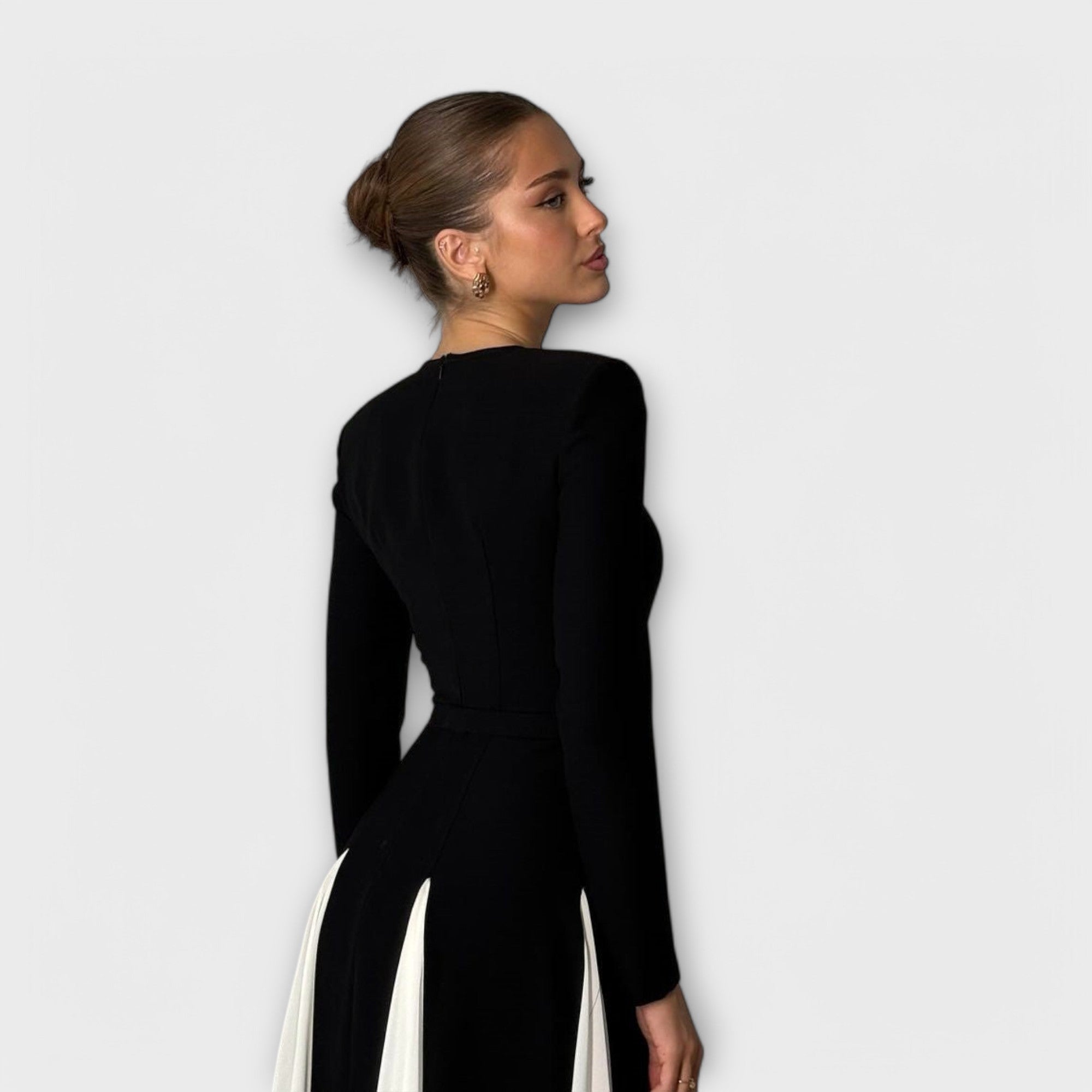 Sukienka Eliza - Styl zdefiniowany na nowo