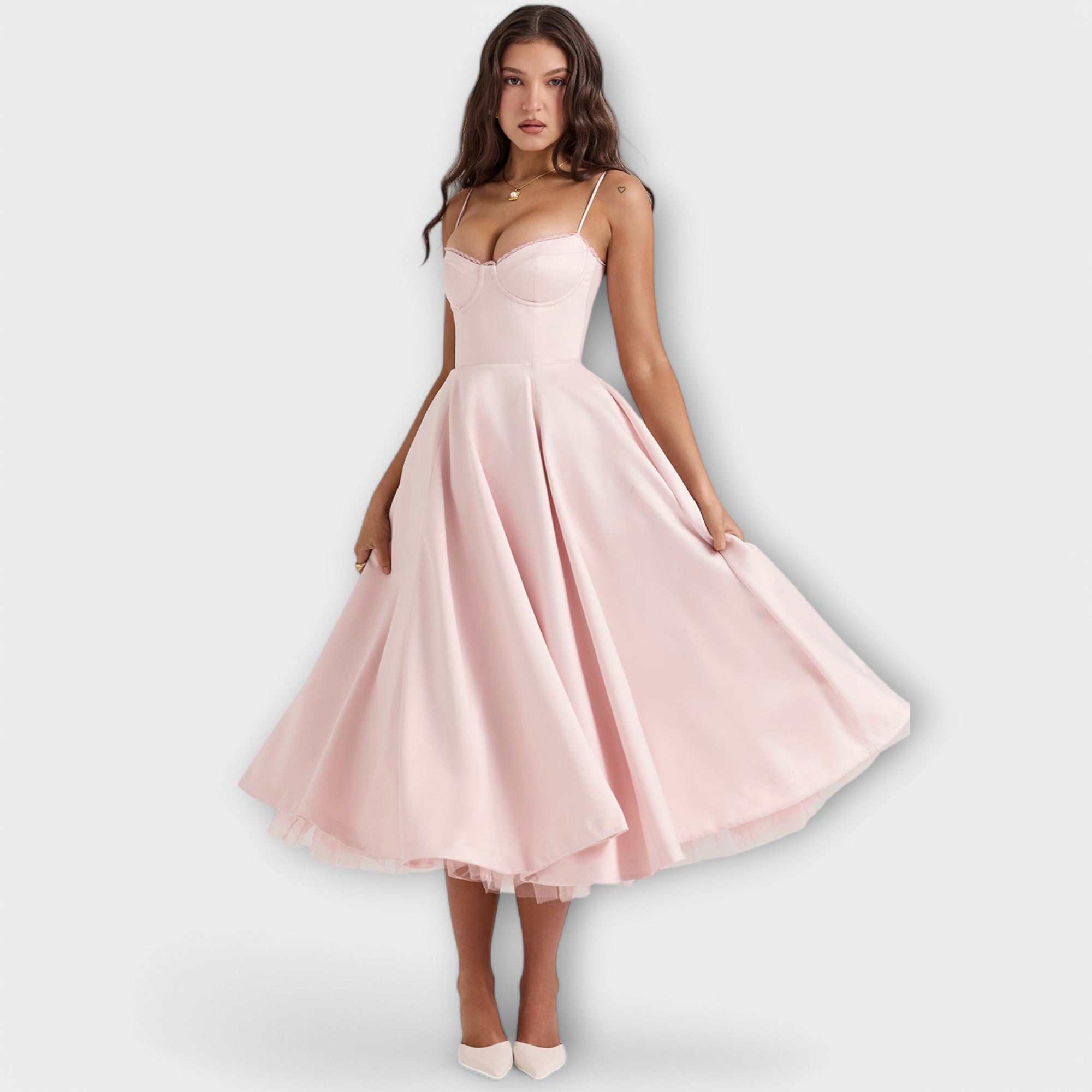 Elegancka Sukienka Midi dla Nieskazitelnego Letniego Stylu