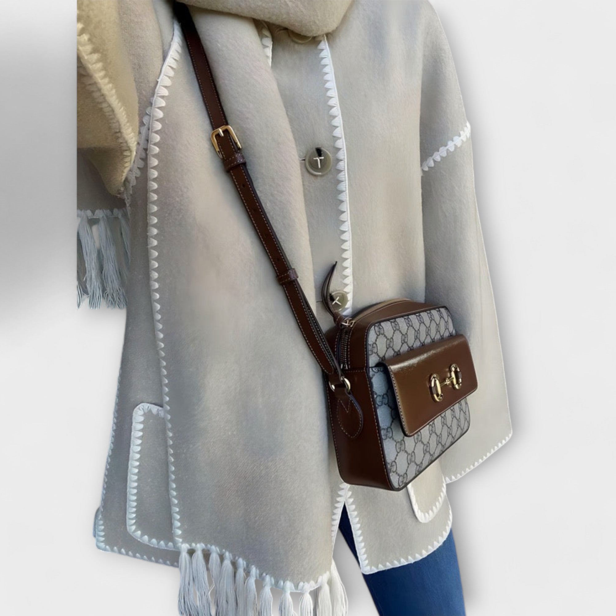 Chanel - Stylowy płaszcz z szalikiem