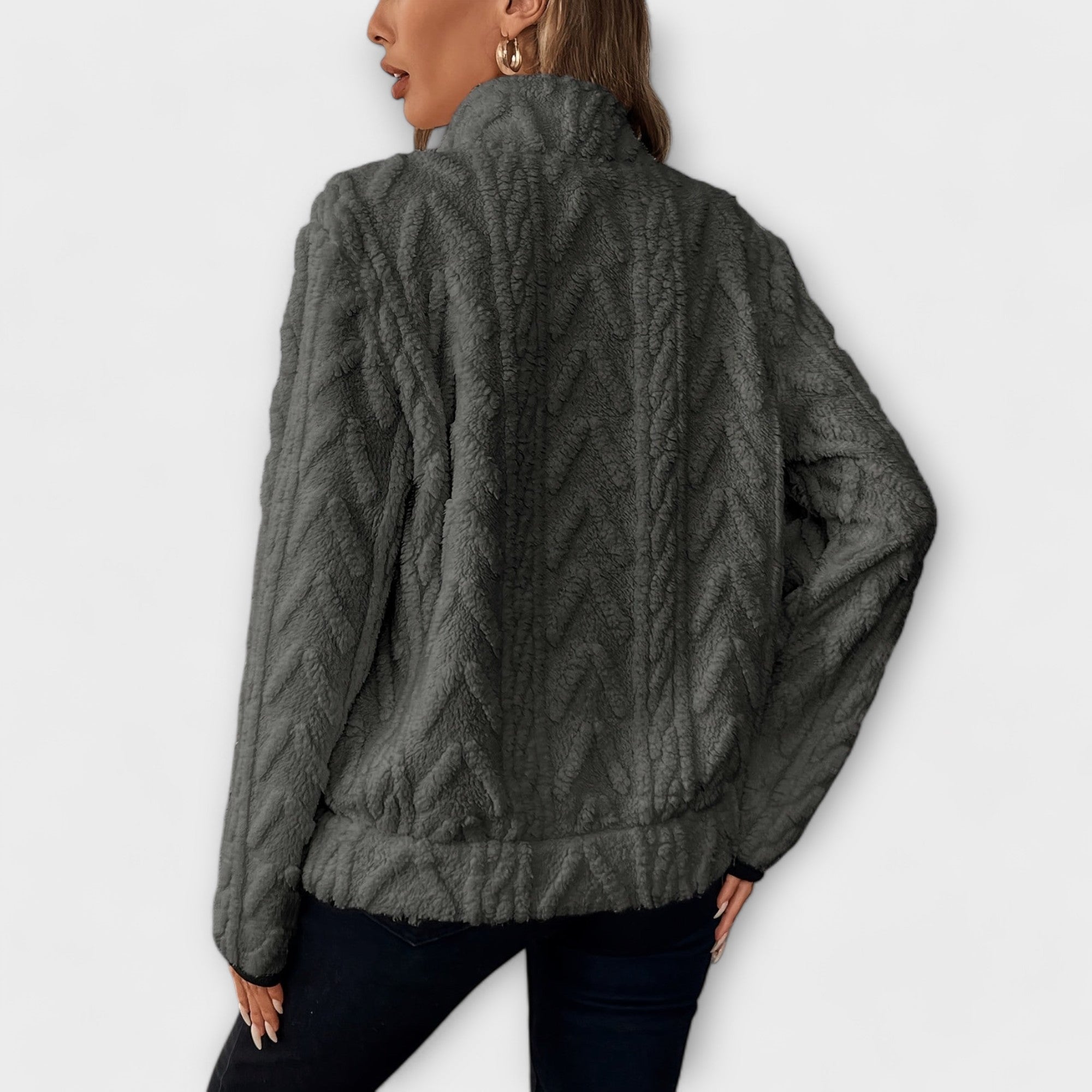 Astrid - Puszysty sweter