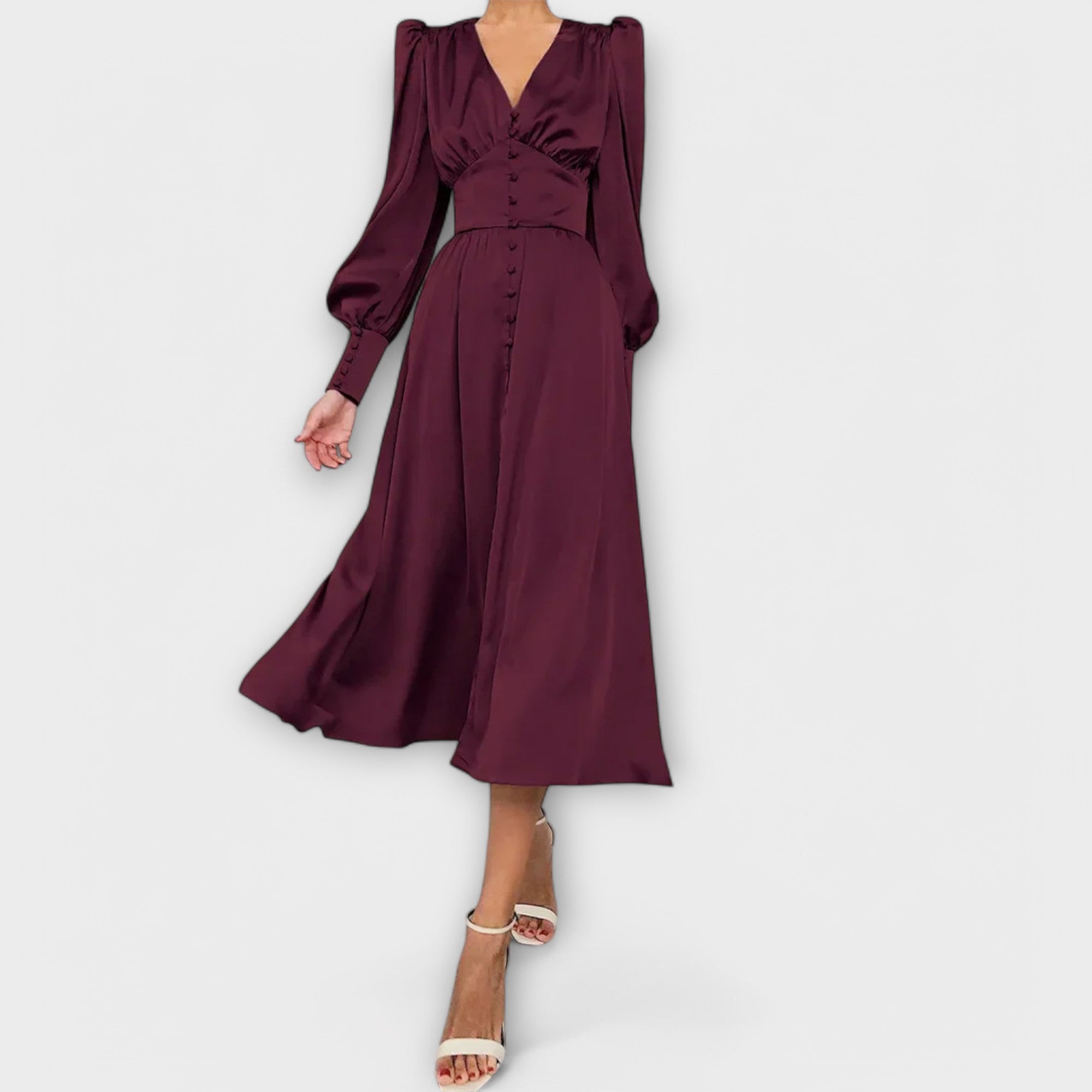 Długa satynowa sukienka z bufiastymi rękawami